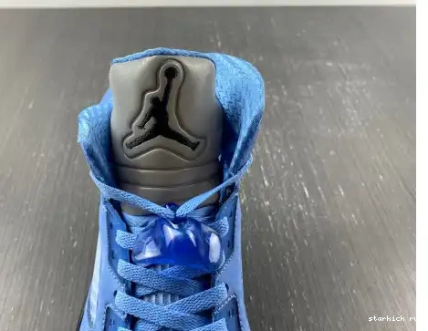 Jordan DV1310-401 Air RETRO 5  “UNC”  DV1310-401 0630